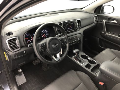 Used 2019 Kia Sportage LX image 12