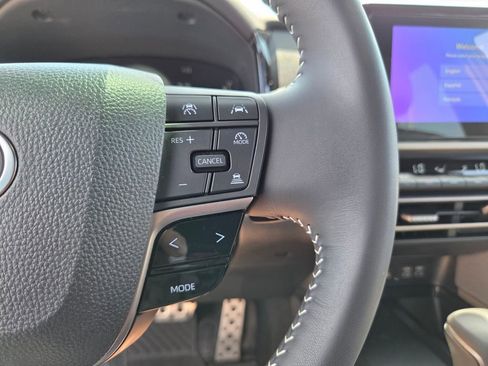 Used 2026 Toyota Camry SE FWD image 24