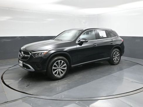 Used 2024 Mercedes-Benz GLC 300 4MATIC image 34