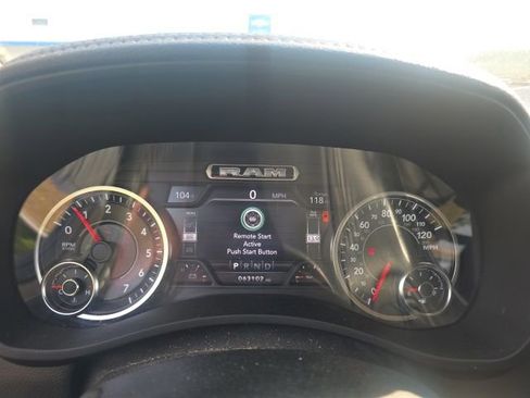 Used 2019 RAM 2500 Laramie AWD/4WD image 9
