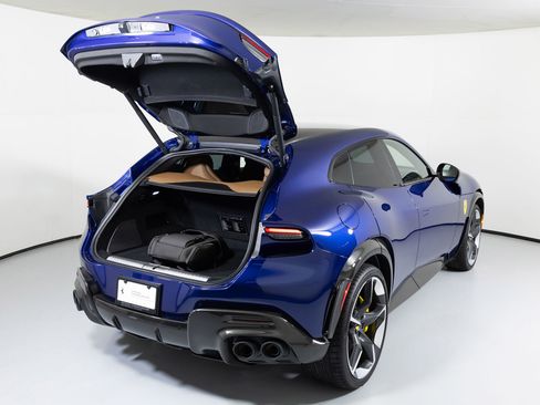 Used 2024 Ferrari Purosangue image 16