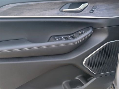 New 2026 Jeep Grand Cherokee Limited image 10