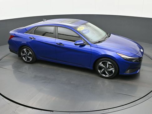 Certified 2022 Hyundai Elantra Limited image 32