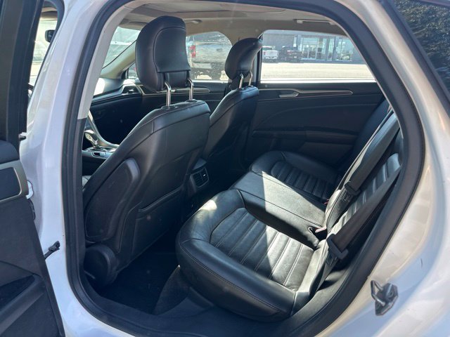 Used 2013 Ford Fusion SE FWD image 12