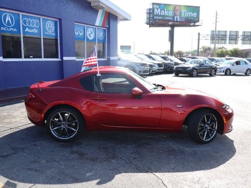 Used 2017 MAZDA MX-5 Miata RF Grand Touring RWD image 2