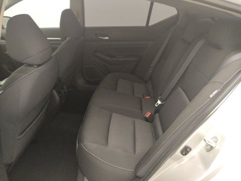 Used 2020 Nissan Altima 2.5 SV AWD/4WD image 18