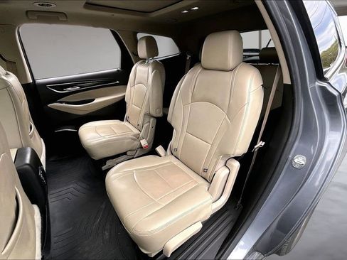 Used 2020 Buick Enclave Essence FWD image 26