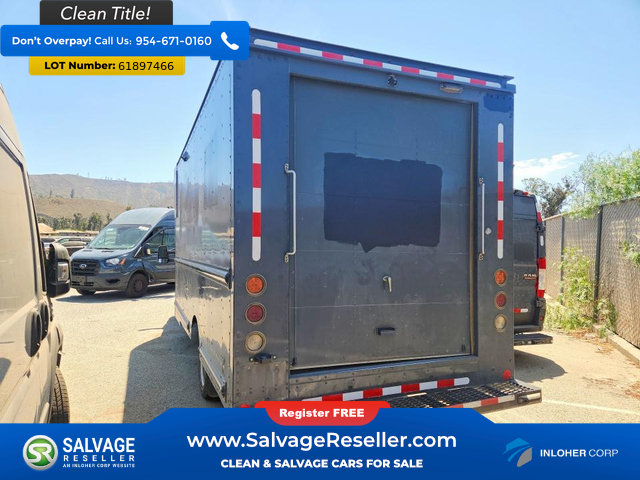 Used 2021 Ford Transit 350 DRW RWD image 3