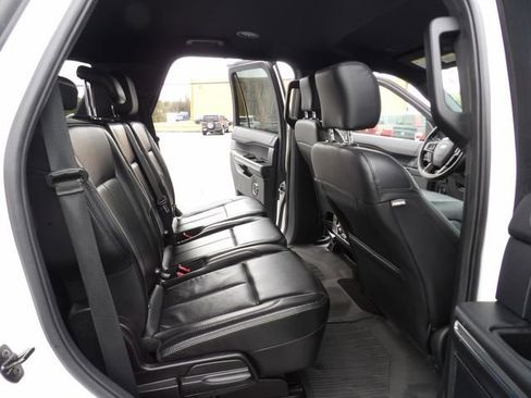 Certified 2020 Ford Expedition XLT w/ Equipment Group 202A image 33