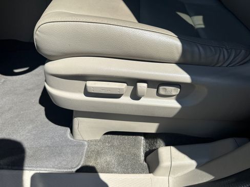 Used 2016 Honda Odyssey Touring image 19
