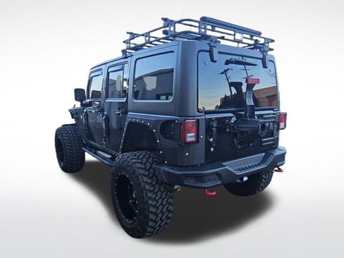 Used 2017 Jeep Wrangler Unlimited Rubicon image 6