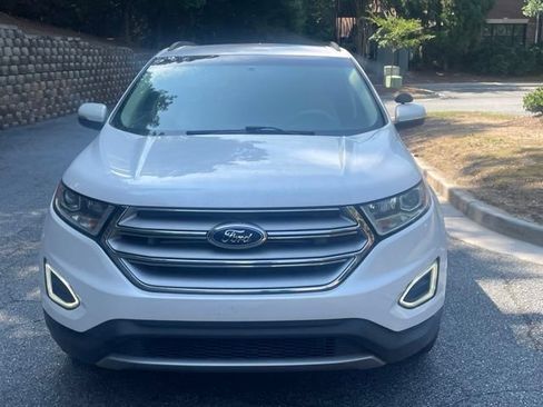 Used 2017 Ford Edge SEL w/ Equipment Group 201A FWD image 2