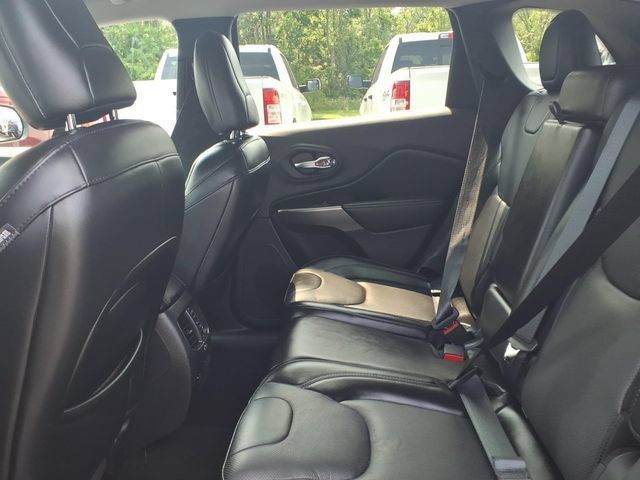 Certified 2021 Jeep Cherokee Limited w/ Elite Package AWD/4WD image 17