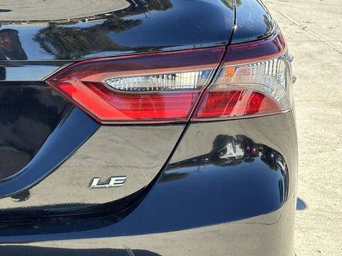Used 2024 Toyota Camry LE image 6