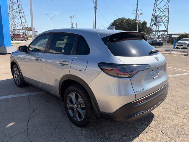 Used 2026 Honda HR-V LX image 5