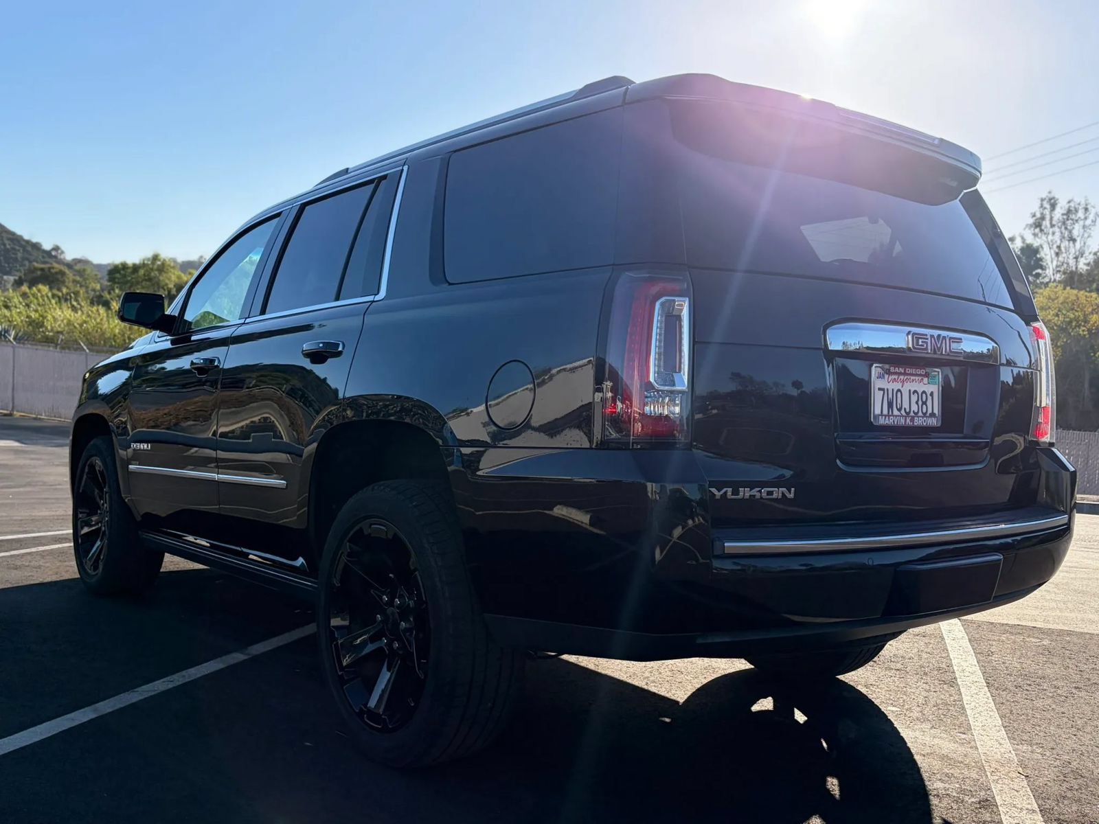 Used 2017 GMC Yukon Denali w/ Open Road Package RWD image 9