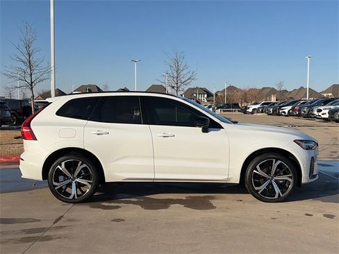 Used 2025 Volvo XC60 B5 Ultra w/ Protection Package Premier image 10