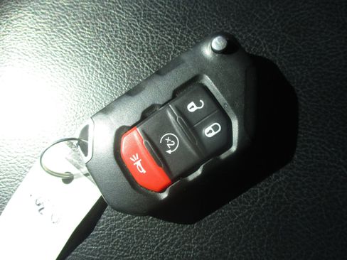 Used 2022 Jeep Wrangler Unlimited Sport image 40