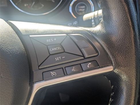 Used 2022 Nissan Rogue Sport SV image 18