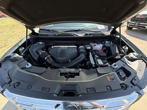 New 2026 GMC Acadia Denali w/ Super Cruise Package image 28