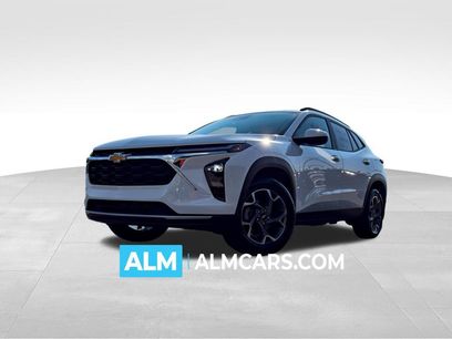 Used 2025 Chevrolet Trax LT