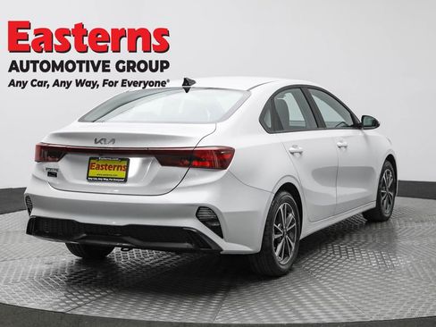 Used 2024 Kia Forte LXS image 8