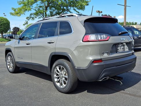 Certified 2021 Jeep Cherokee Latitude Lux w/ Sun & Sound Group AWD/4WD image 6
