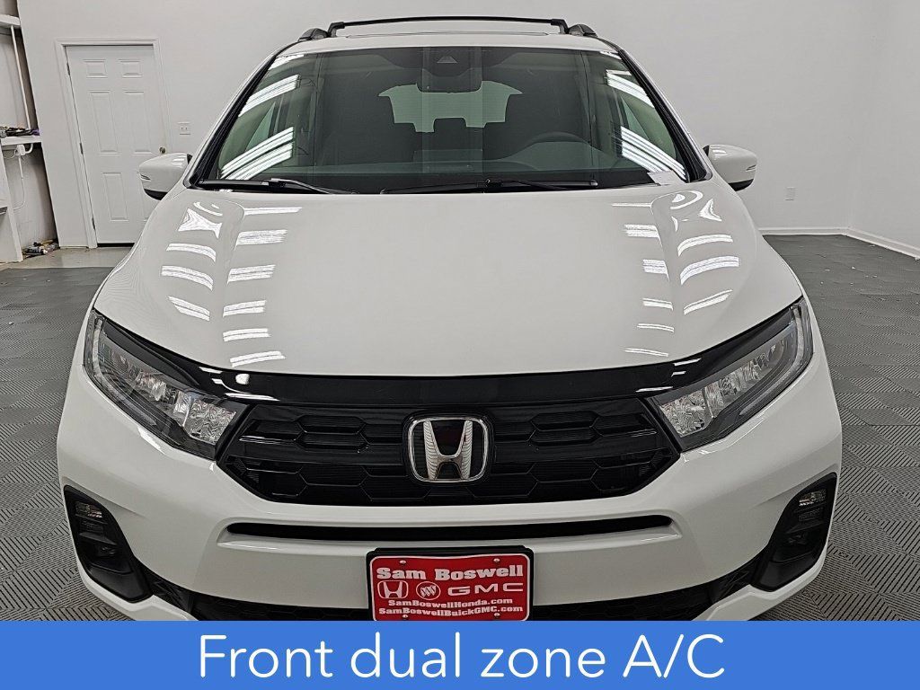 New 2027 Honda Odyssey Touring image 3
