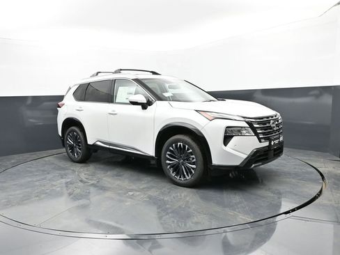 New 2026 Nissan Rogue Platinum w/ Platinum Premium Package AWD/4WD image 3