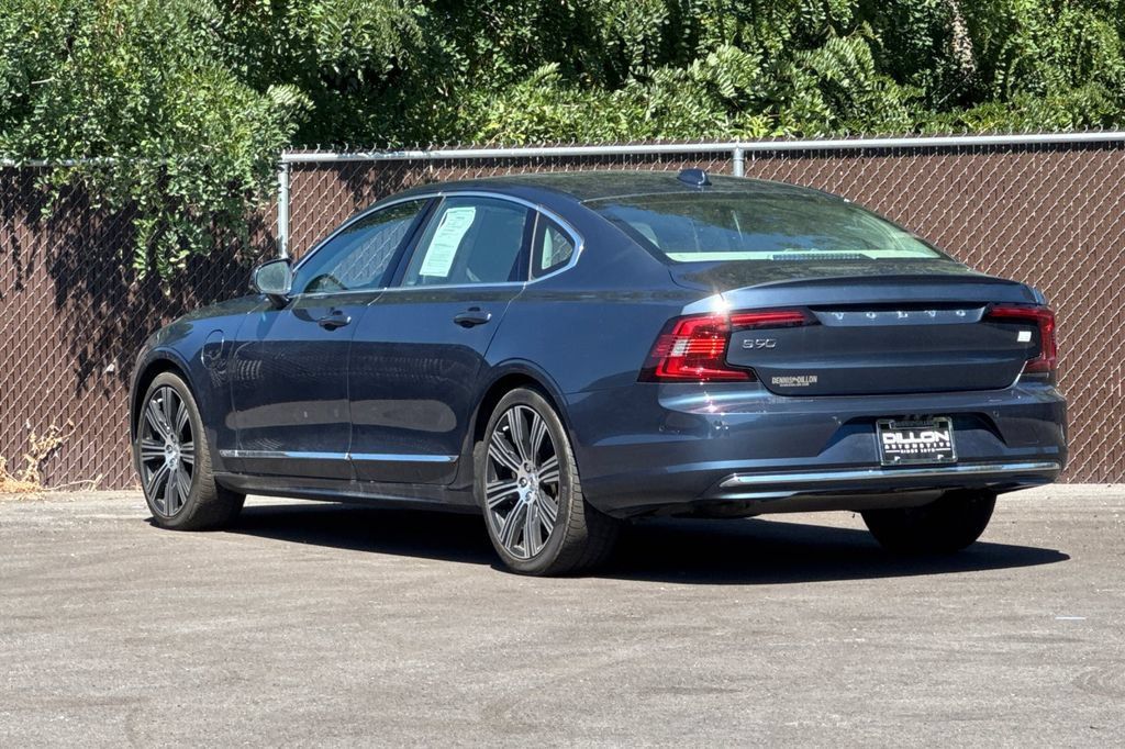 Used 2024 Volvo S90 T8 Ultimate AWD/4WD image 9