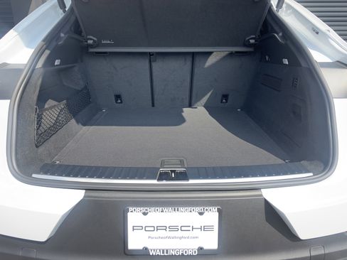 Certified 2025 Porsche Cayenne Coupe AWD/4WD image 22