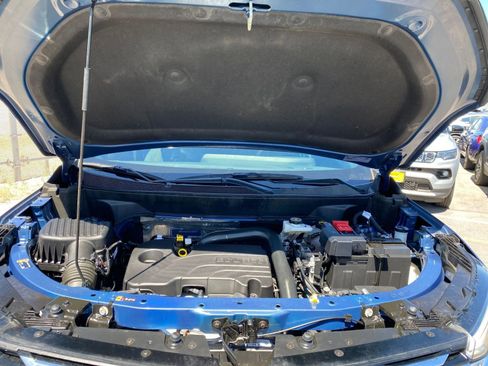 Used 2025 Chevrolet Equinox LT image 32