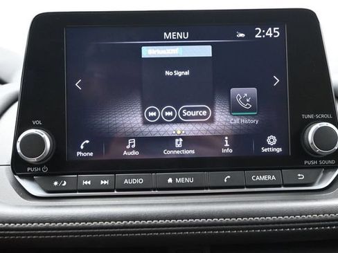 Used 2024 Nissan Rogue SV FWD image 15