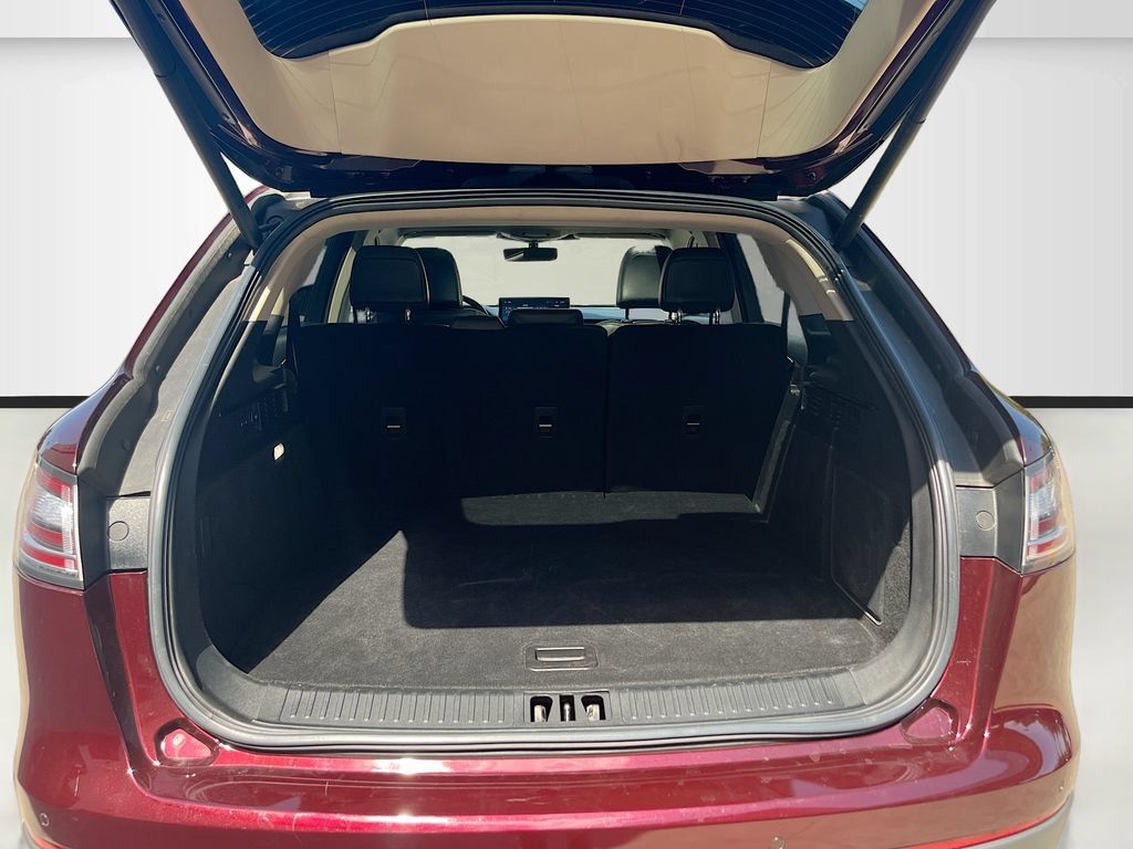Used 2023 Lincoln Nautilus Reserve AWD/4WD image 27