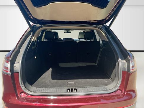 Used 2023 Lincoln Nautilus Reserve AWD/4WD image 27