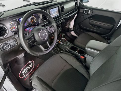 Used 2022 Jeep Wrangler Unlimited Sport AWD/4WD image 8