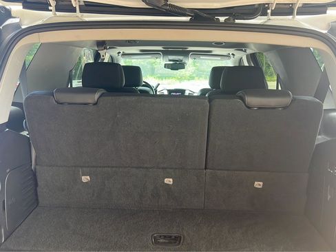 Used 2020 GMC Yukon SLT image 25