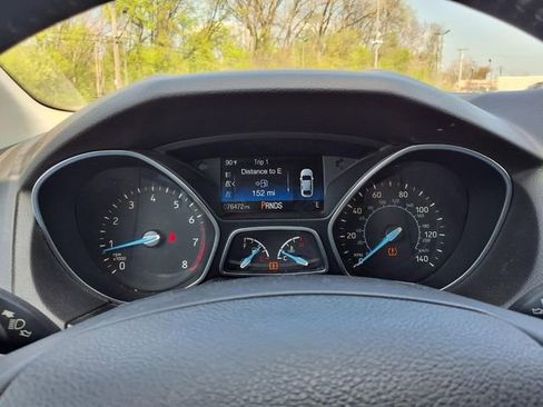 Used 2015 Ford Focus Titanium w/ Titanium Cold Weather Package FWD image 17