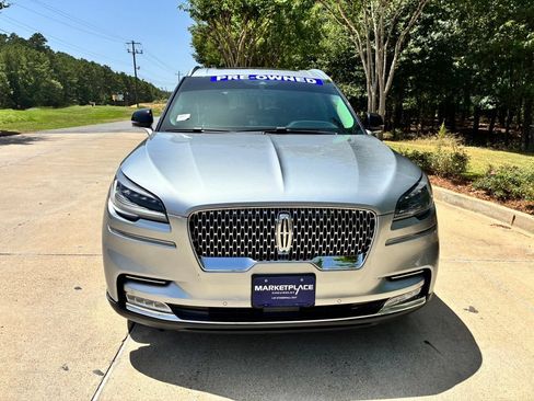 Used 2020 Lincoln Aviator Reserve w/ Equipment Group 201A AWD/4WD image 2