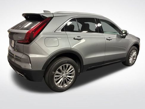 Certified 2024 Cadillac XT4 Premium Luxury w/ Technology Package FWD image 5