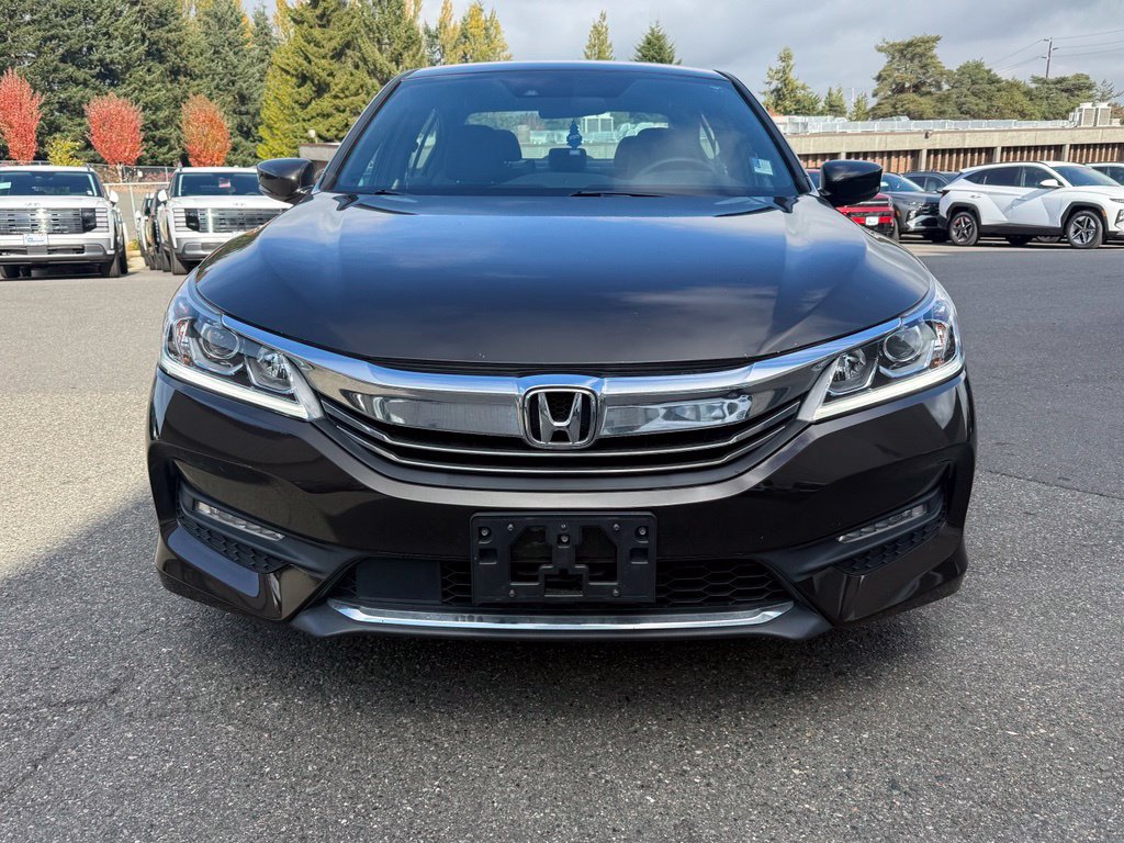 Used 2016 Honda Accord Sport image 2