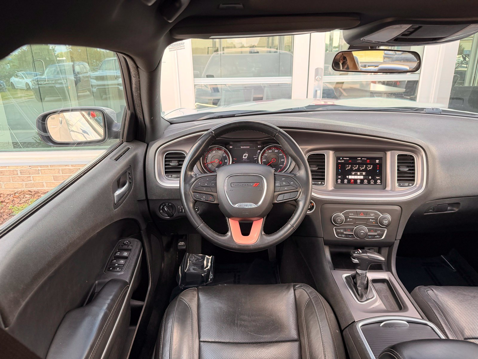 Used 2022 Dodge Charger SXT w/ Leather Interior Group RWD image 27