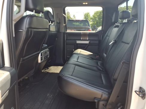 Used 2019 Ford F150 Lariat AWD/4WD image 9
