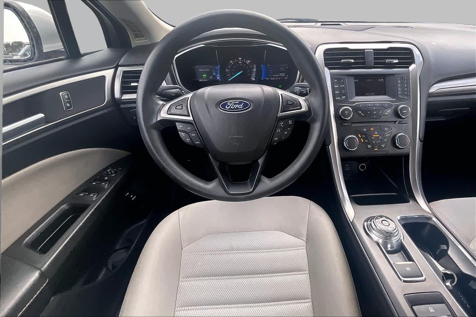 Used 2018 Ford Fusion S FWD image 6