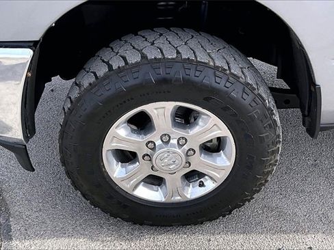 Used 2021 RAM 2500 Big Horn w/ Level 1 Equipment Group image 35