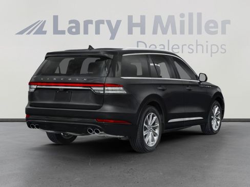 Used 2020 Lincoln Aviator Grand Touring w/ Equipment Group 302A image 2