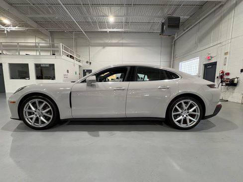 Used 2024 Porsche Panamera 4 AWD/4WD image 4