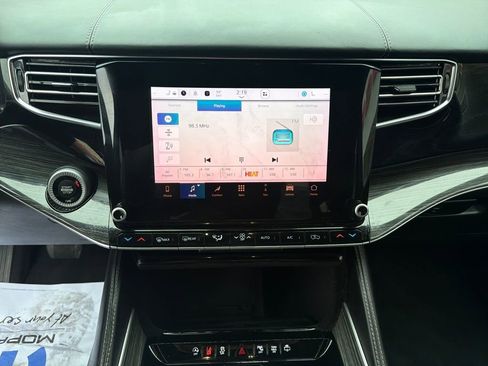 Used 2022 Jeep Wagoneer Series II image 18