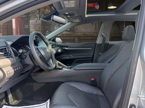Used 2023 Toyota Camry XSE w/ Navigation Package image 13