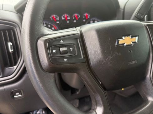 Used 2020 Chevrolet Silverado 1500 Custom w/ Custom Value Package image 23